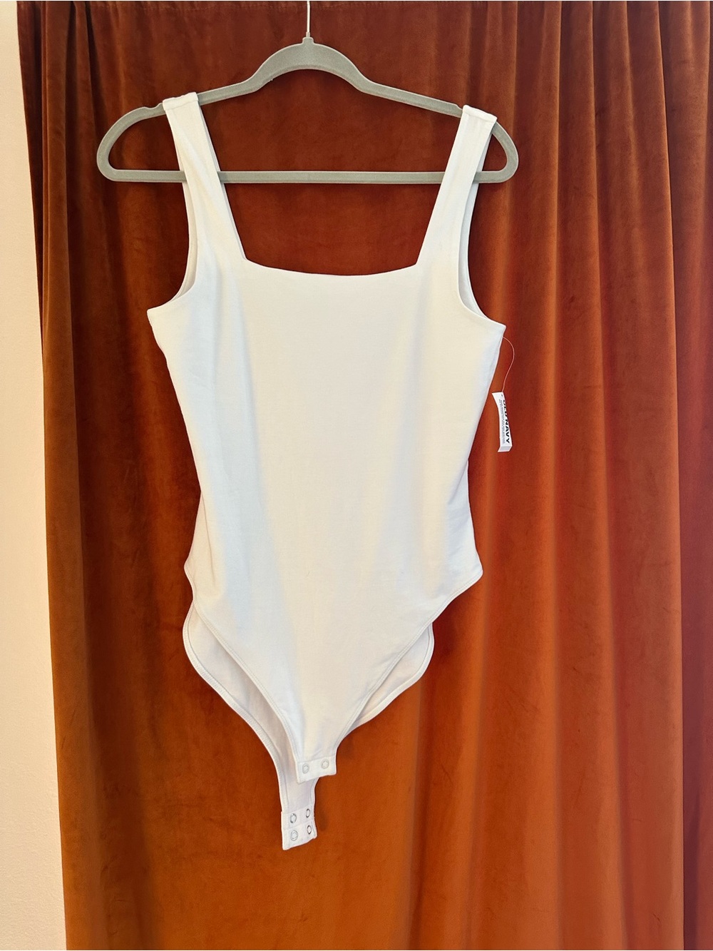 NWT White old navy bodysuit size medium